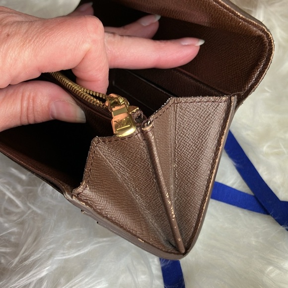 LOUIS VUITTON long snap wallet. EUC - Picture 16 of 16